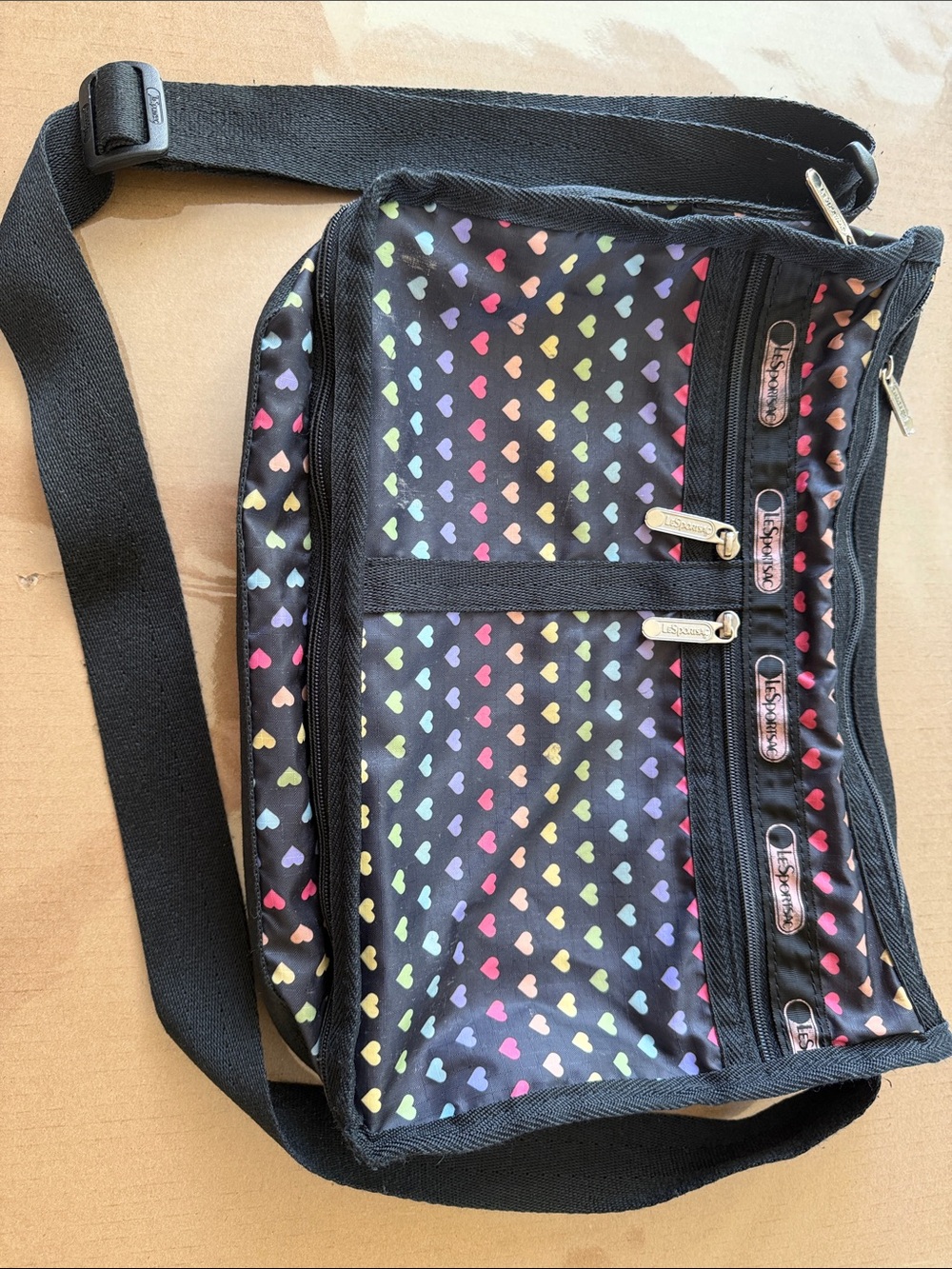Lesportsac deluxe everyday bag